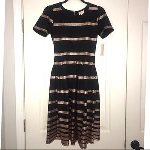 NWT Small Elegant Amelia-Black, Rose Gold Stripe